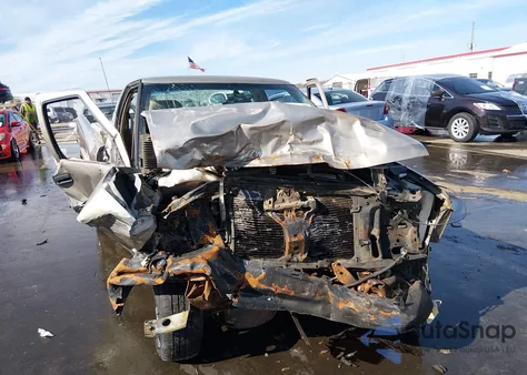 1998 Chevrolet S-10 Fleetside из США, поврежденный, VIN 1GCCS14X5W8196922